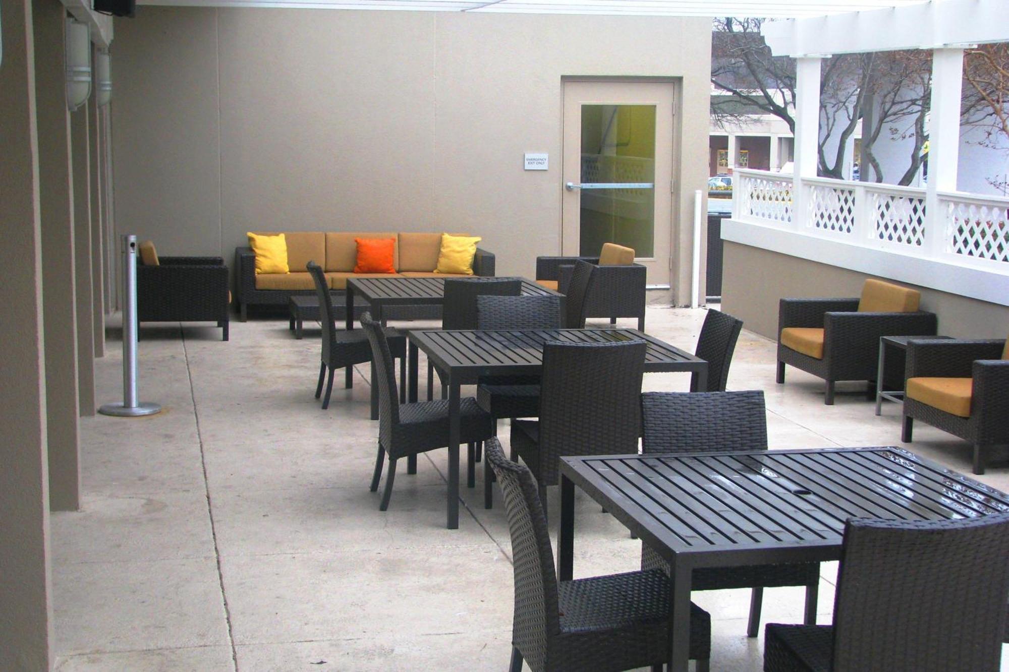 Hotel Courtyard By Marriott Alexandria Pentagon South Exterior foto